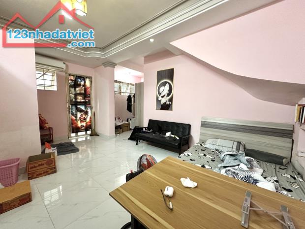 CHDV KHU PHAN XÍCH LONG,P7,PHÚ NHUẬN-NGANG-0M-55M2 A4-5TẦNG-9PHÒNG-3BƯỚC HXT 9.5TỶ - 2