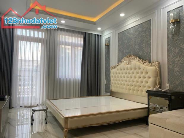SIÊU PHẨM BIỆT THỰ MẶT TIỀN, NỘI THẤT XIN XÒ, 3 TẦNG GẦN QL13, 7X17, CHỈ 17 TỶ. - 3