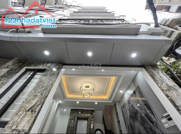 CCMN Quan Hoa 220m2- nội thất đầy đủ- 36,8 tỷ