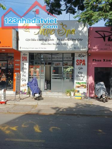 Mình cần sang tiệm spa, tiệm mới mở được 4 tháng, do bận việc gia đình
