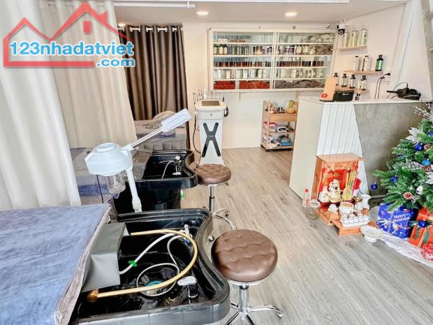 Mình cần sang tiệm spa, tiệm mới mở được 4 tháng, do bận việc gia đình - 1