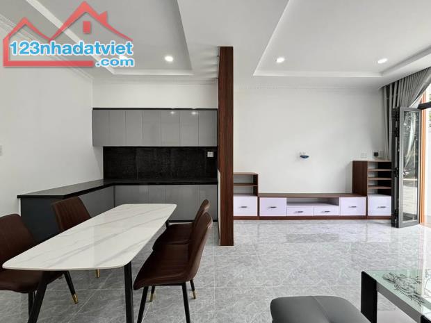 Bán nhà mặt tiền thành phố Bến Tre