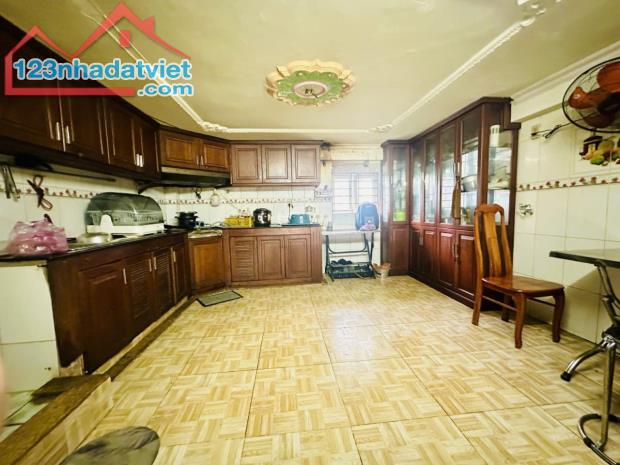 Mặt tiền Quận 6, Nhà phố 4 tầng, Dt100m2 (5x20), giáp q.11, khu VIP kinh doanh đỉnh. - 2