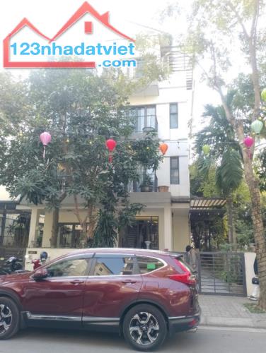 Bán BT tại Vinhomes Thăng Long, 27 tỷ, 154m2, 4 tầng, phong cách tân cổ điển hiện đại - 1