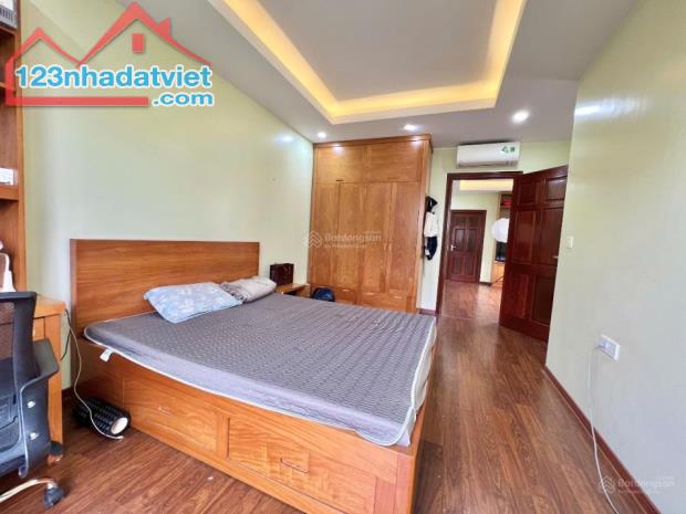 Bán BT tại Vinhomes Thăng Long, 27 tỷ, 154m2, 4 tầng, phong cách tân cổ điển hiện đại - 3