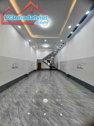 NHÀ MẶT TIỀN BÌNH TÂN_NGANG 4M DÀI 22M_CÒN THƯƠNG LƯỢNG