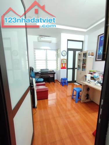 Bán Nhà Mặt Phố Yên Lạc Hai Bà Trưng 55m4T MT5m LÔ GÓC 2 THOÁNG 16,2 Tỷ Yên Lạc. - 3
