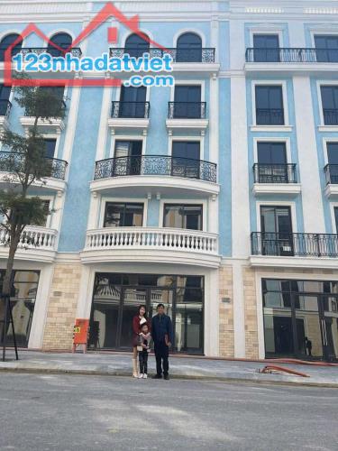 Cho thuê nhà xây thô 5 tầng hoàn thiện mặt ngoài 120m2,11PN ngay Quảng Trường Biển Sầm Sơn - 2