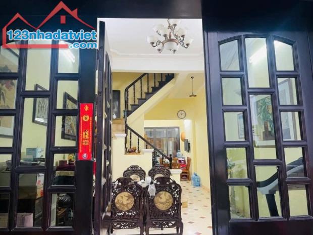 BÁN NHÀ ĐẸP CẦU GIẤY, HÀ NỘI 80M, 4T, MT 4.5M, OTO ĐỖ CỬA, 2 THOÁNG, Ở NGAY, 25 TỶ. - 3