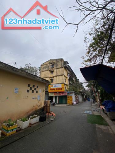 🌹🌹🌹TẬP THỂ TẦNG 2 – PHỐ MAI DỊCH – VỊ TRÍ ĐẸP – VIEW NHÀ VĂN HÓA, SÂN BÓNG NHÂN TẠO