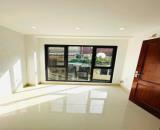 HOT! HIẾM! Bán nhà Kim Mã, Ba Đình, ngõ 4m, kinh doanh, 5 tầng mt 5.6m. Chào: 5.95t