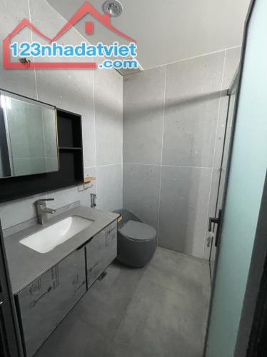 DT 5X14,5M - VUÔNG A4 - NHÀ 4 TẦNG BTCT KIÊN CỐ - SÁT M.TIỀN ĐƯỜNG P5 Q8 - CHỈ 8.5 TỶ - 3