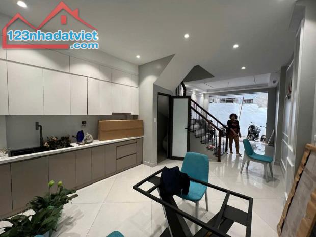 Nhà Trương Định Hoàng Mai – Cách mặt phố 30m – 6 ngủ - lô góc, tặng nội thất, 6,3 tỷ. - 1