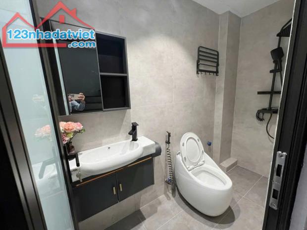 Nhà Trương Định Hoàng Mai – Cách mặt phố 30m – 6 ngủ - lô góc, tặng nội thất, 6,3 tỷ. - 3