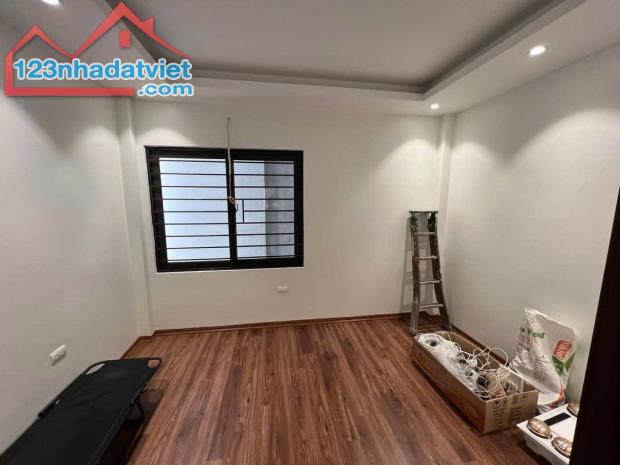 Nhà Trương Định Hoàng Mai – Cách mặt phố 30m – 6 ngủ - lô góc, tặng nội thất, 6,3 tỷ. - 4