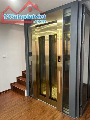 BÁN NHÀ PHỐ - BA BƯỚC RA PHỐ THỂ GIAO, HAI BÀ TRƯNG - 6 TẦNG, THANG MÁY, SỔ ĐỎ CHÍNH CHỦ - 2