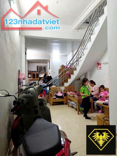 ◄ ★ ► BÁN NHÀ 2 TẦNG SÂN CỔNG RIÊNG : ► LẠCH TRAY - LẠCH TRAY - NGÔ QUYỀN - HẢI PHÒNG