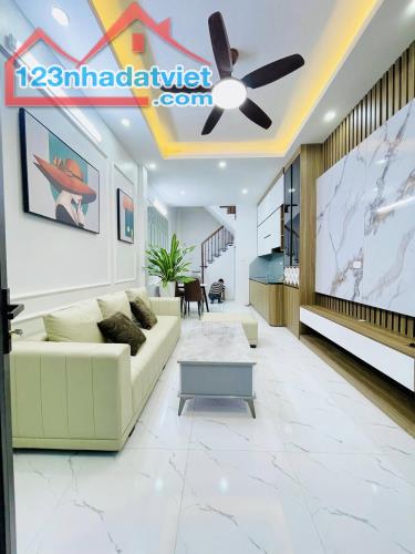 Cần bán nhà đẹp Trường Chinh quận Đống Đa, nhà mới ở ngay