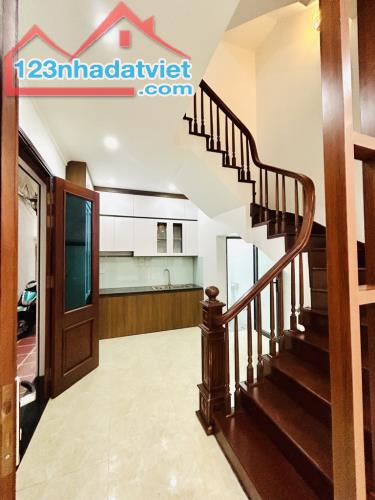Nhà đẹp Thịnh Quang tiện ích bạt ngàn