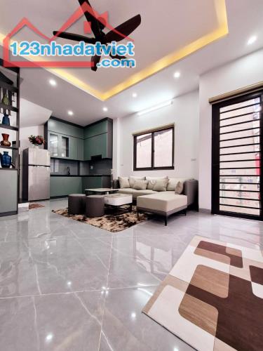 BÁN NHÀ 5 TẦNG - PHỐ MINH KHAI, HÀ NỘI - 6.6 TỶ - SỔ ĐỎ VUÔNG