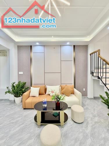 Bán nhà trần thị trọng( cống lở) 40m2 3 tầng -4 PN + 3 Wc hẻm 6m, full nội thất , nhà mới, - 3