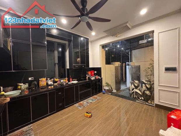 BÁN NHÀ PHỐ BÁT KHỐI - LÔ GÓC - NHÀ ĐẸP - TIỆN ÍCH ĐẦY ĐỦ - 40M2 GIÁ 6,5 TỶ - 1