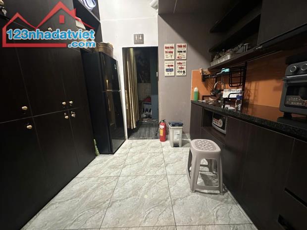Bán Nhà Quận 1 - Hẻm xe hơi - Kinh Doanh - Giá chỉ 18.99 tỷ - 2