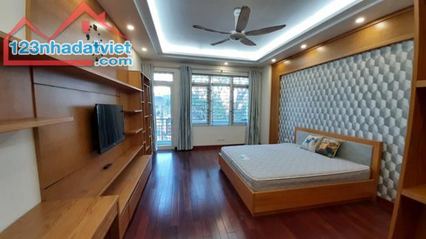 Bán nhà Phố Đội Nhân, Ba Đình. 6 Tầng Thang Máy. Khu Phân Lô Quân Đội, Dân Trí Cao