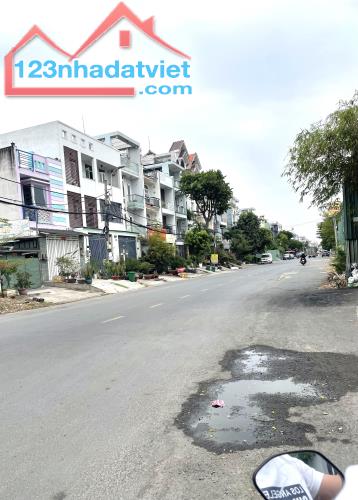 BÁN NHÀ HẺM XE HƠI CẠNH BẾN XE MIỀN TÂY NHÀ MỚI 100m2 GIÁ 5tỷ5 - 2