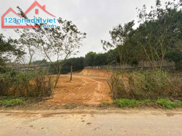 Lô đất 30m mặt đường nhựa tỉnh lộ 413 tại Sơn Đà,Ba Vì,Hà Nội.Gần KDL Đầm Long,Hồ Suối Hai