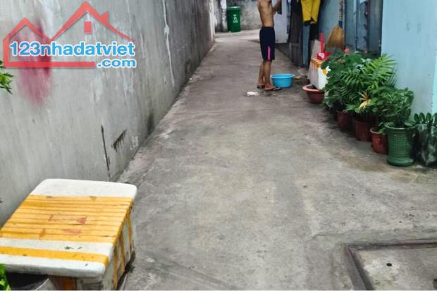 Nhà Bán, Vị Trí Đẹp, Ngay Chợ Tân Thới Nhất 08, Ngang 5.7m, Quận 12 - 2