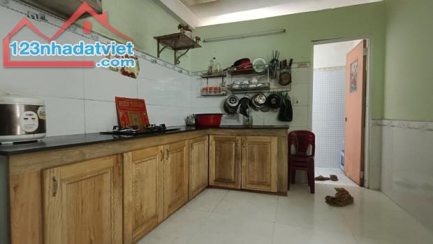 BÁN NHÀ GÁC LỬNG 3PN, 64M2 – KIỆT Ô TÔ – GẦN BIỂN TRẦN ĐÌNH TRI, HÒA MINH – CHỈ 2.65 TỶ! - 2