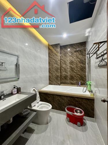 🌻NHÀ ĐẸP GIÁ NGON MẶT TIỀN THOÁNG MÁT🌻  💥Nhà 4 tầng cứng ngắc Mặt Tiền đường 5.5m. - 2