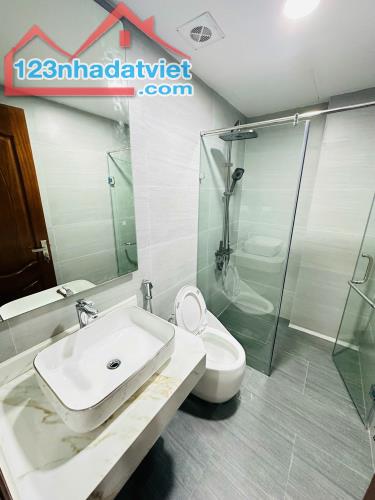 BÁN NHÀ GIÁP NHỊ - HOÀNG MAI GẦN KĐT AO SÀO, 70M x 6 TẦNG THANG MÁY GARA ÔTÔ, KD VĂN PHÒNG - 5