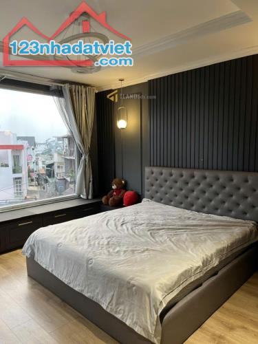 bán khách sạn mặt tiền bùi thị xuân rẻ nhất khu vực 50 phòng kinh doanh ạ