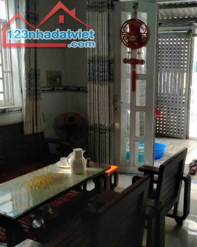 Bán nhà GẦN ĐƯỜNG LỚN 51M2, GẦN CẦU PHÚ MỸ, Đường Nguyễn Văn Quỳ, Quận 7.
