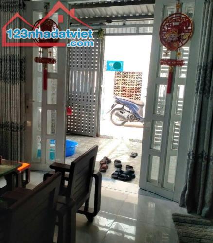 Bán nhà GẦN ĐƯỜNG LỚN 51M2, GẦN CẦU PHÚ MỸ, Đường Nguyễn Văn Quỳ, Quận 7. - 1