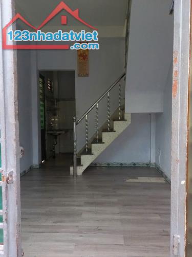► Nhà 2 mặt Kiệt 2.5m thẳng thông, 50m ra Nguyễn Tất Thành Lê Độ, 20m2, 2 tầng, 1.58 tỷ