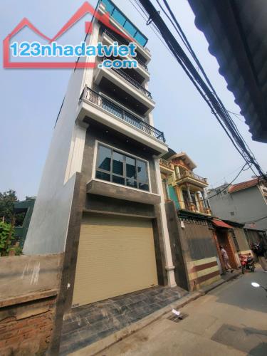 Bán nhà Bát Khối,Long Biên 6 tầng,78m,mt5m oto tránh nhỉnh 16 tỷ