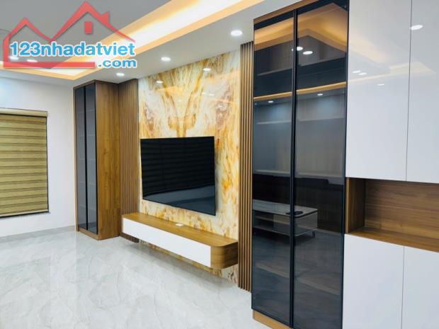 Bán nhà Bát Khối,Long Biên 6 tầng,78m,mt5m oto tránh nhỉnh 16 tỷ - 5