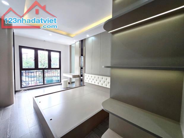 🔥🔥 NHÀ MỚI ĐẸP, GIAO THOA 3 QUẬN BA ĐÌNH, CẦU GIẤY TÂY HỒ, THANG MÁY NHẬP KHẨU, FULL NT - 2