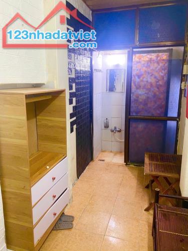 SIÊU HIẾM-CHỈ 1,5 TỶ CÓ NHÀ SỔ ĐỎ ĐỐNG ĐA 2PN, RA OTO CHỈ 5M, NGÕ 3 GÁC 11m2x3TẦNG - 1