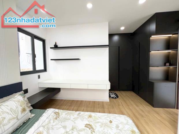 BAN NHÀ MỚI XÂY FULL NỘI THẤT: Đ LÂM VĂN BỀN. KẾ CXNH .Q 7. DT: 55 M2. 2 TẦNG. CHỈ 5.5 TỶ - 4