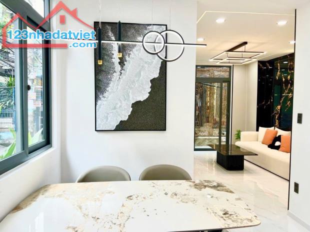 BAN NHÀ MỚI XÂY FULL NỘI THẤT: Đ LÂM VĂN BỀN. KẾ CXNH .Q 7. DT: 55 M2. 2 TẦNG. CHỈ 5.5 TỶ - 5