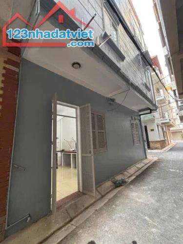 Cho thuê cả nhà tại địa chỉ ngõ 36 Nghĩa Đô (Ngõ 100 Hoàng Quốc Việt cũ