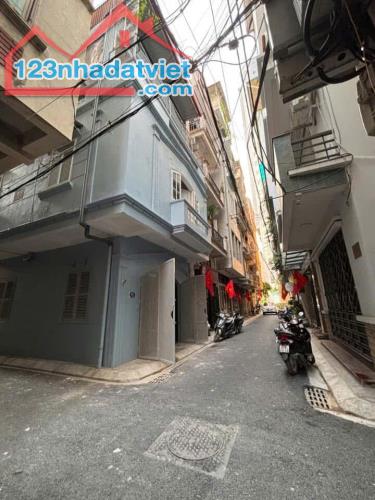 Cho thuê cả nhà tại địa chỉ ngõ 36 Nghĩa Đô (Ngõ 100 Hoàng Quốc Việt cũ - 1