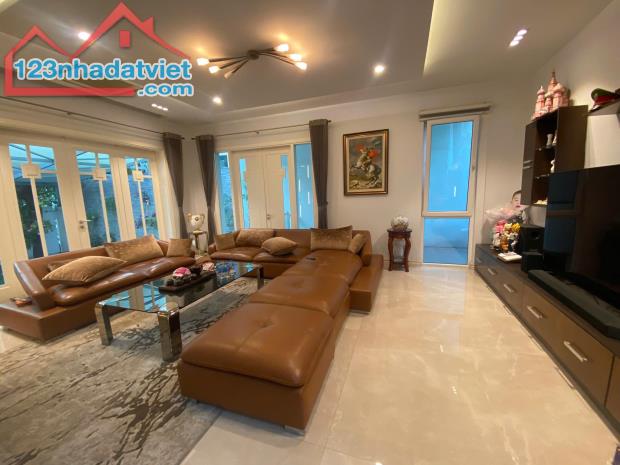 Cho thuê biệt thự Nguyễn Thị Định, Trung Hòa Nhân Chính, 330m2 4 tầng - 1