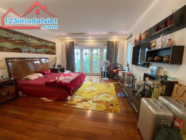 Cho thuê biệt thự Nguyễn Thị Định, Trung Hòa Nhân Chính, 330m2 4 tầng - 2
