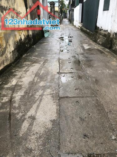 Bán 92m2 đất Lệ Chi Gia Lâm giá chỉ 26tr/m2