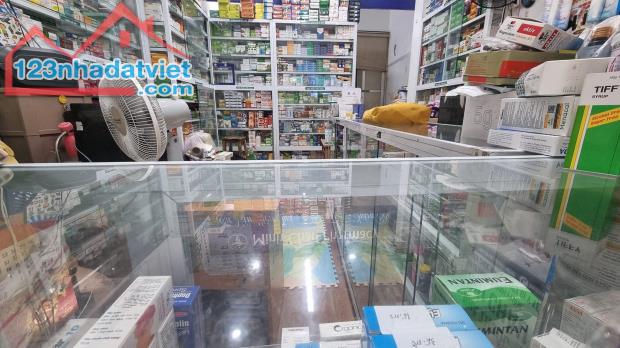 MẶT PHỐ TRUNG TÂM - VỈA HÈ RỘNG - KINH DOANH CỰC TỐT - SỔ ĐỎ ĐẸP - 4